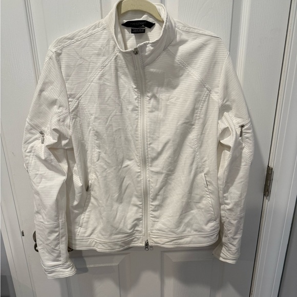 Nike Sphere Windbreaker - Picture 1 of 5